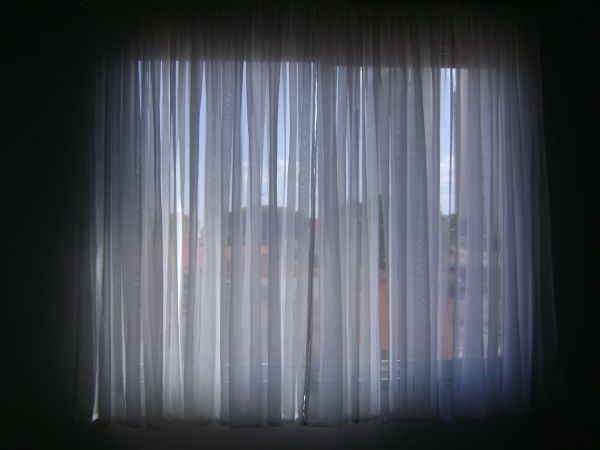 Cortina para quarto em voal